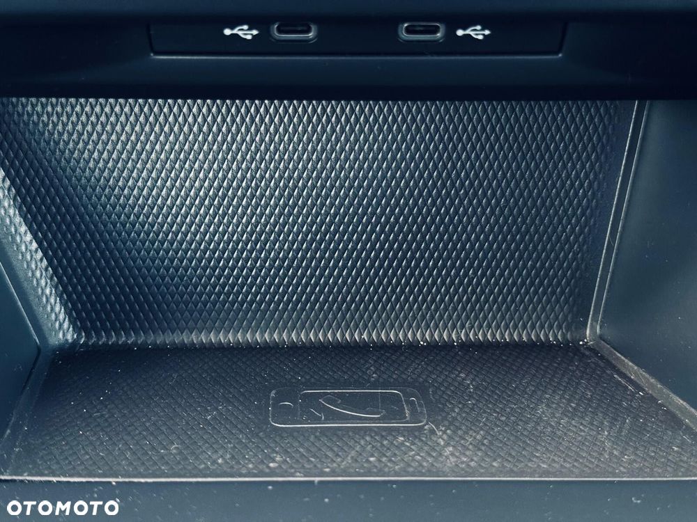 Volkswagen Golf 2.0 TDI Life - 25