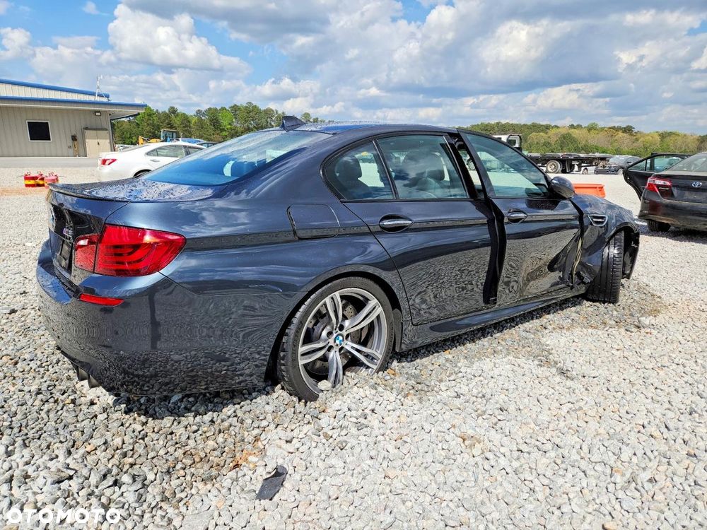 BMW M5 - 4