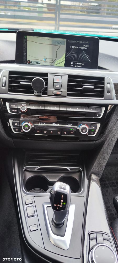 BMW Seria 3 320i Sport Line - 11