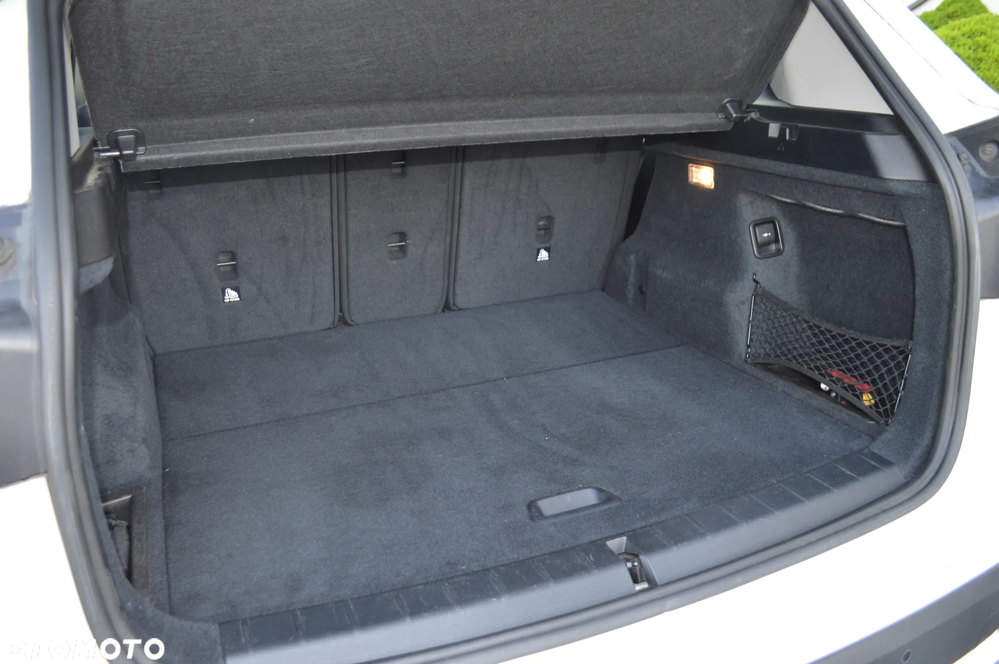 BMW X1 sDrive18i - 12