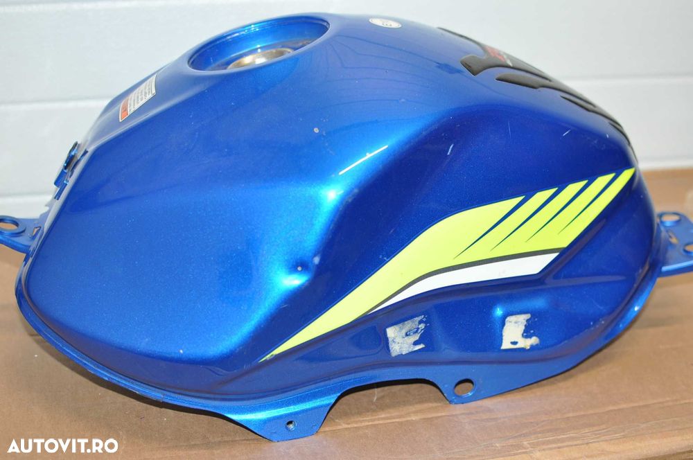 Rezervor Kawasaki Z300 /Suzuki GSXR250 17 - 6