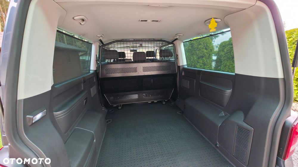 Volkswagen Caravelle - 5