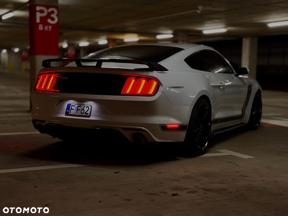 Ford Mustang - 15