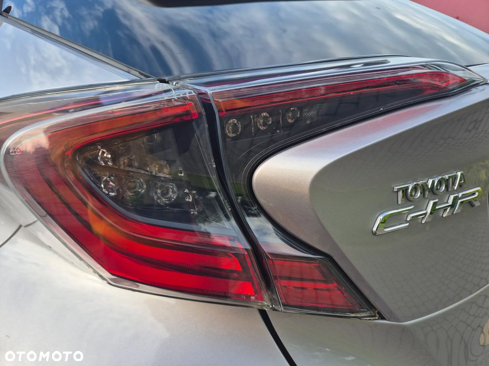 Toyota C-HR 1.8 Hybrid Prestige - 11