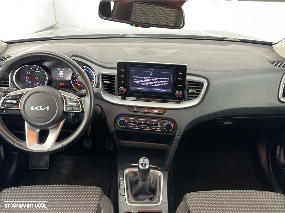 Kia XCeed 1.0 T-GDI Tech - 10
