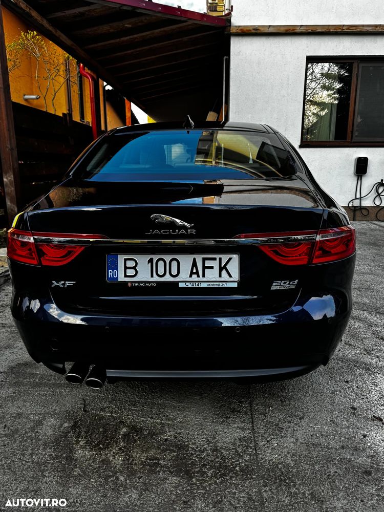 Jaguar XF 20d AWD Prestige - 4