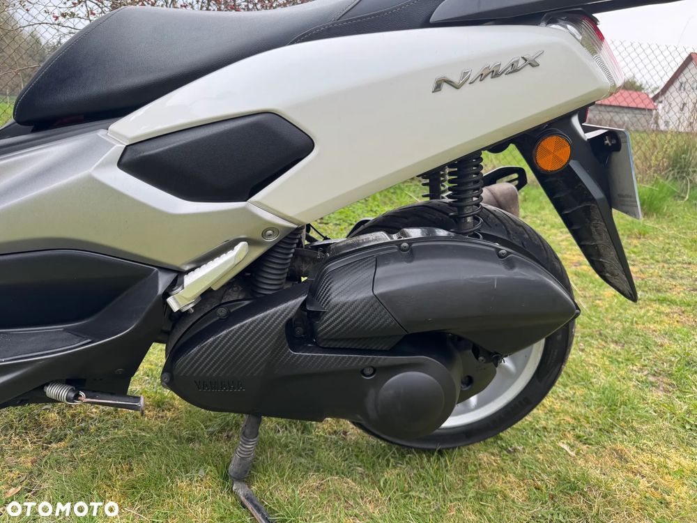 Yamaha NMAX - 18