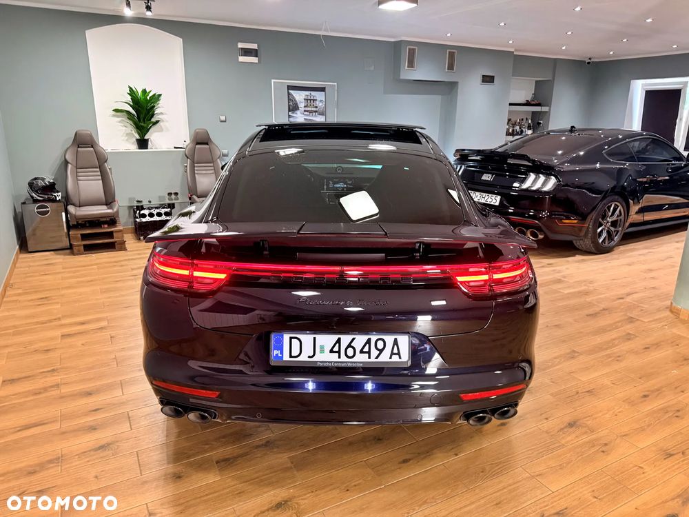 Porsche Panamera Turbo Executive - 14