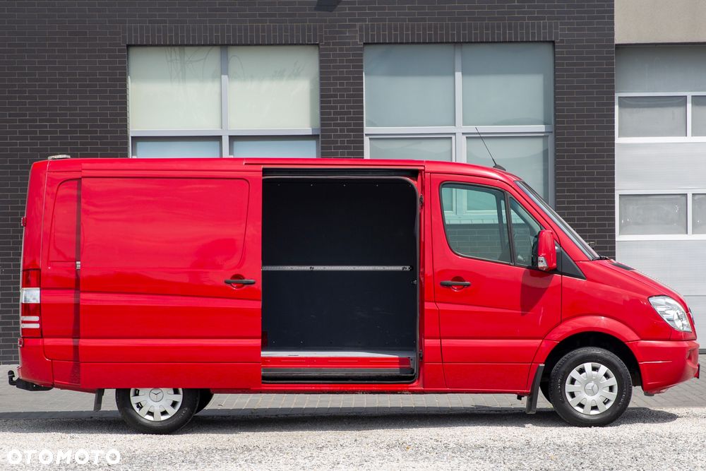 Mercedes-Benz Sprinter 319 - 4