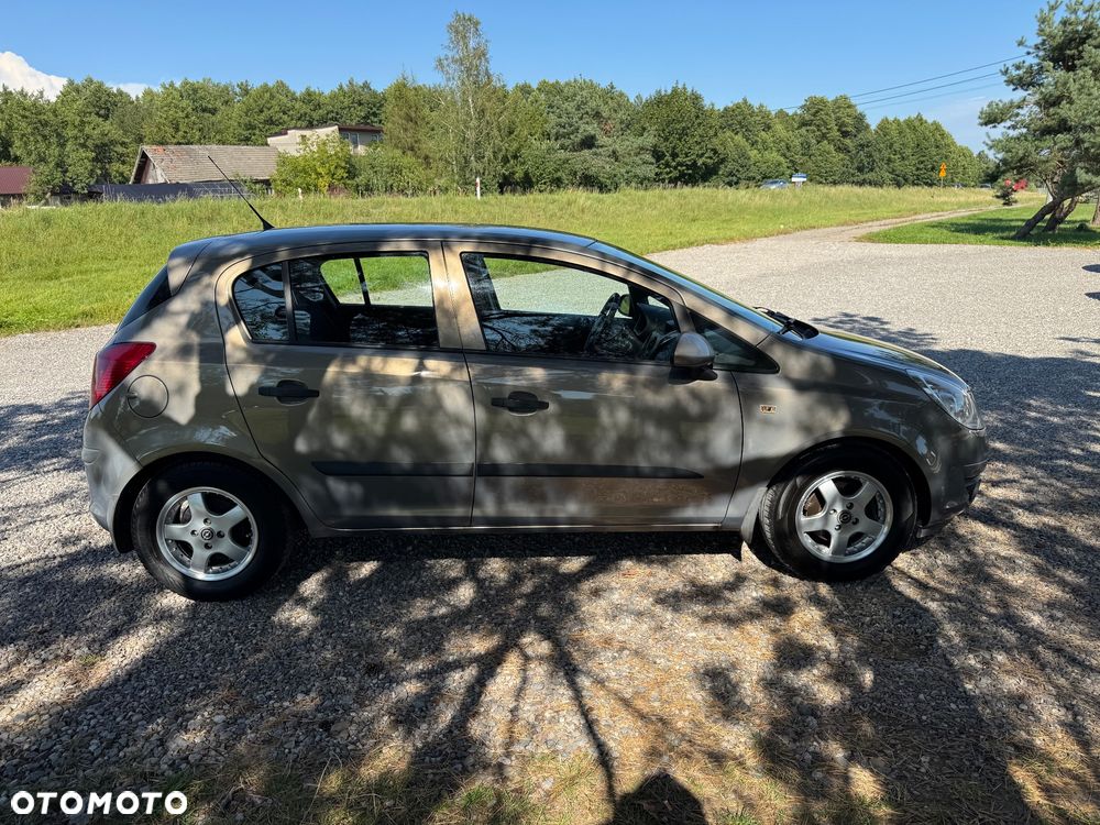 Opel Corsa 1.2 16V Enjoy - 21