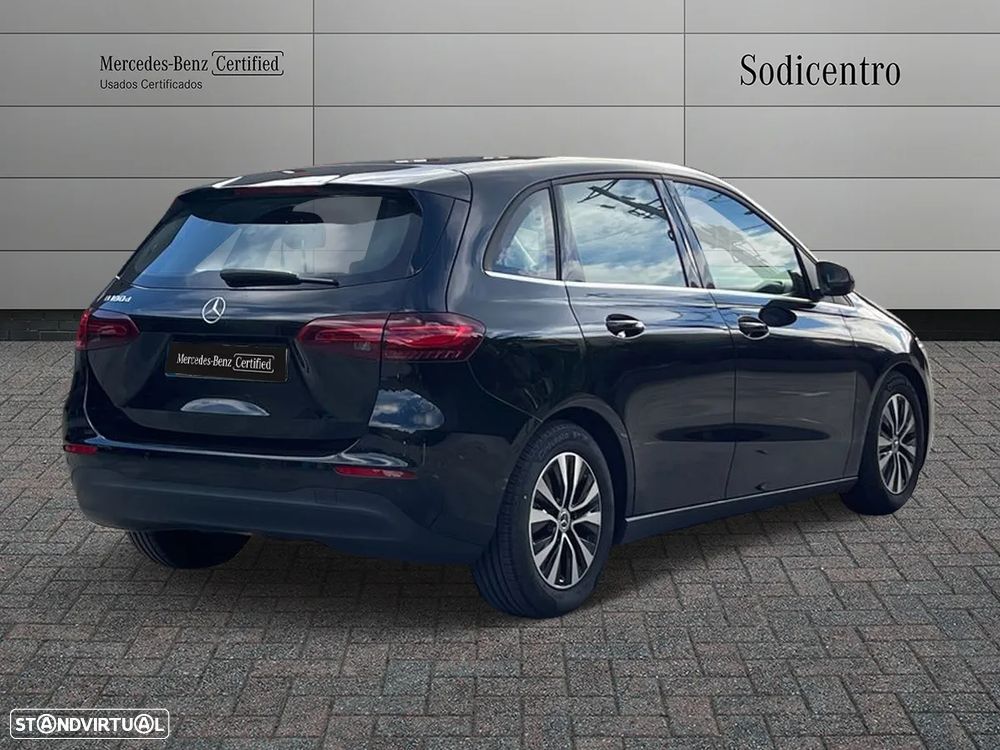 Mercedes-Benz B 180 d - 4