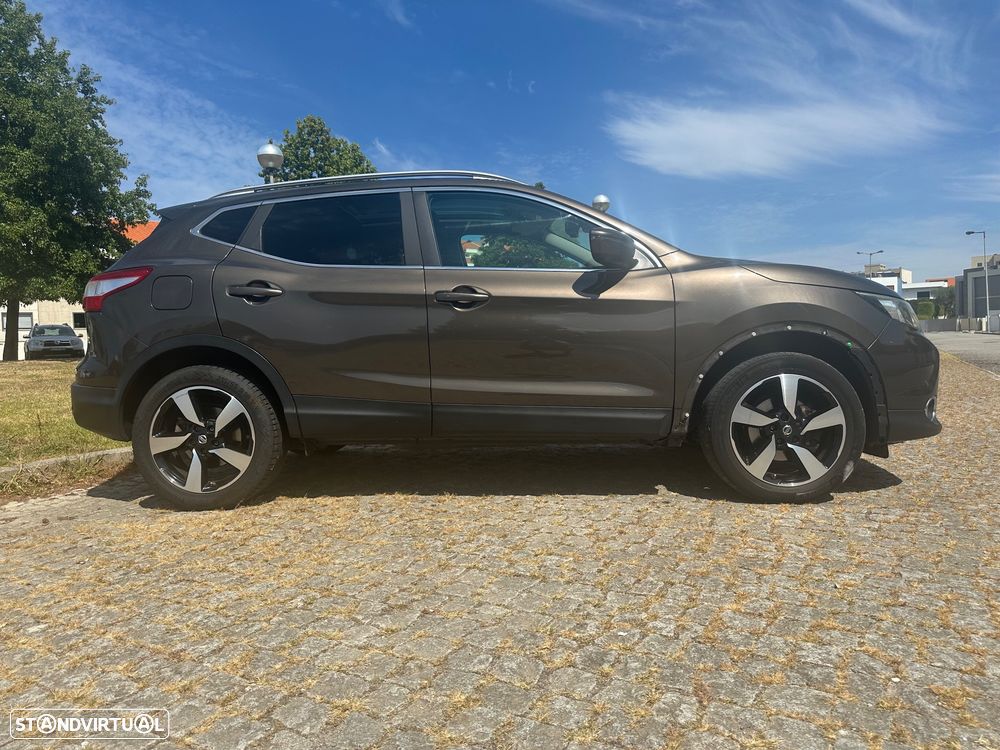 Nissan Qashqai 1.6 dCi N-Connecta 18 - 7