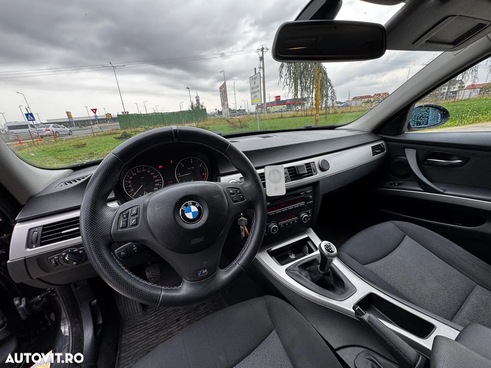 BMW Seria 3 320d - 9