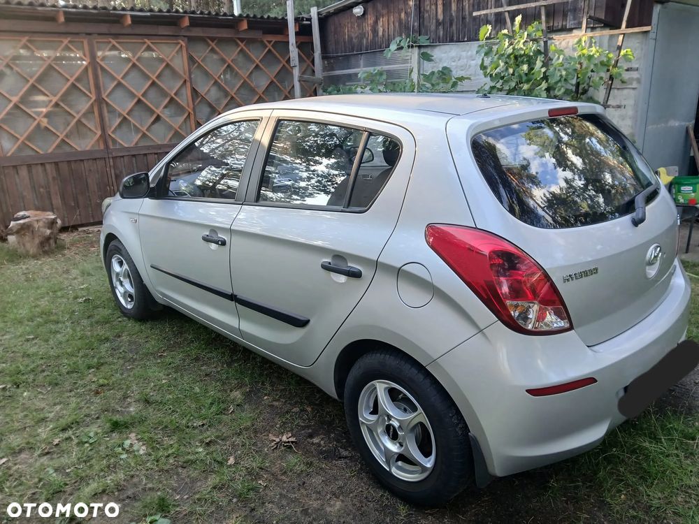 Hyundai i20 1.1 CRDi Classic + - 3