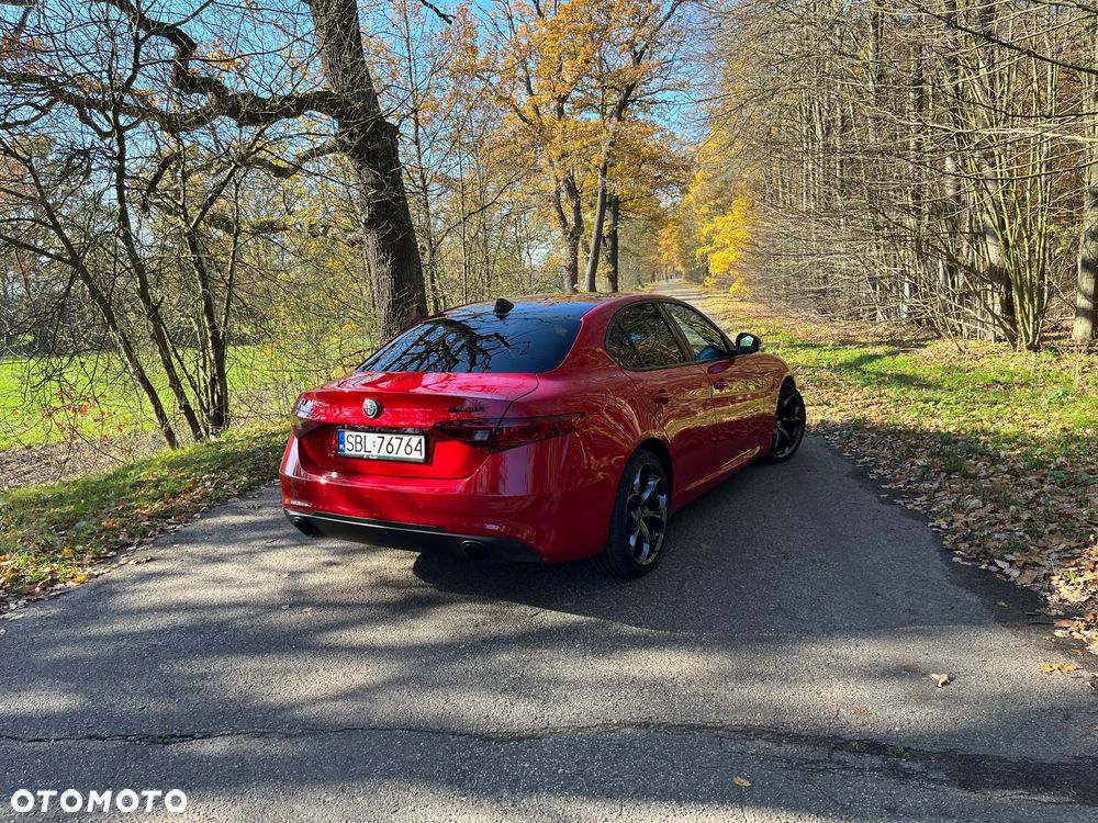 Alfa Romeo Giulia - 4
