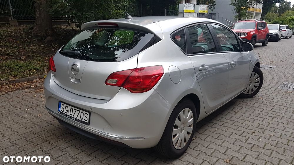 Opel Astra - 3