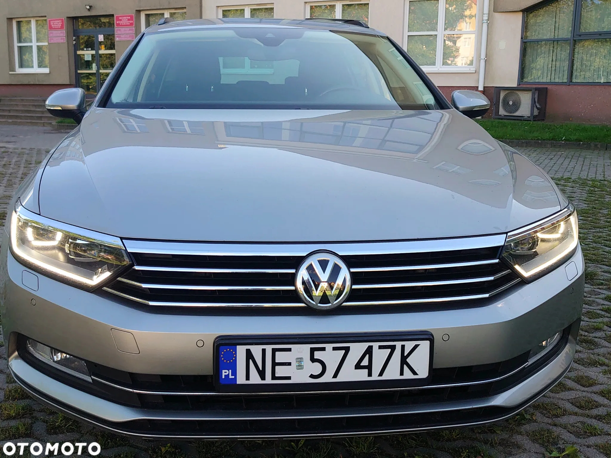 Volkswagen Passat Variant 2.0 TDI (BlueMotion Technology) Comfortline - 2