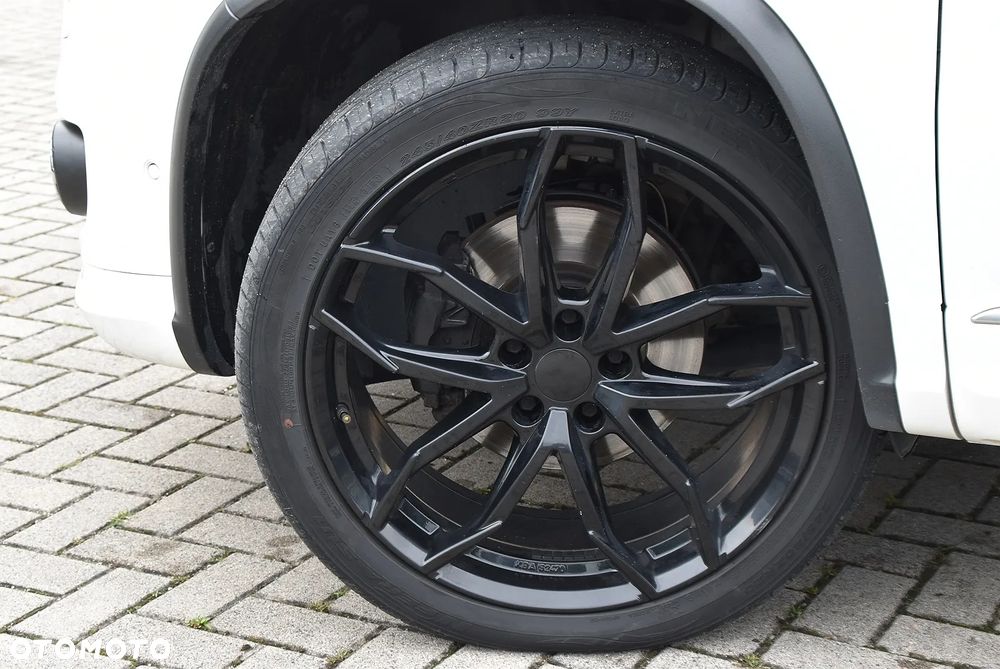 Volkswagen Tiguan 2.0 TDI 4Mot R-Style DSG - 6