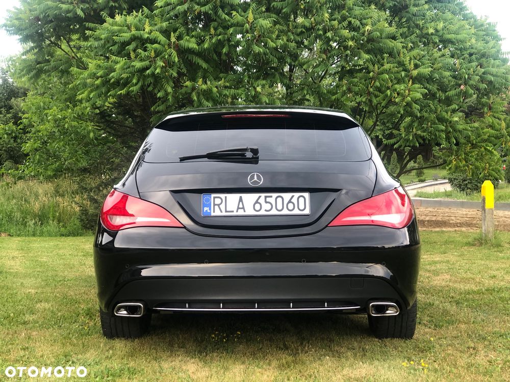 Mercedes-Benz CLA 180 7G-DCT Urban - 19