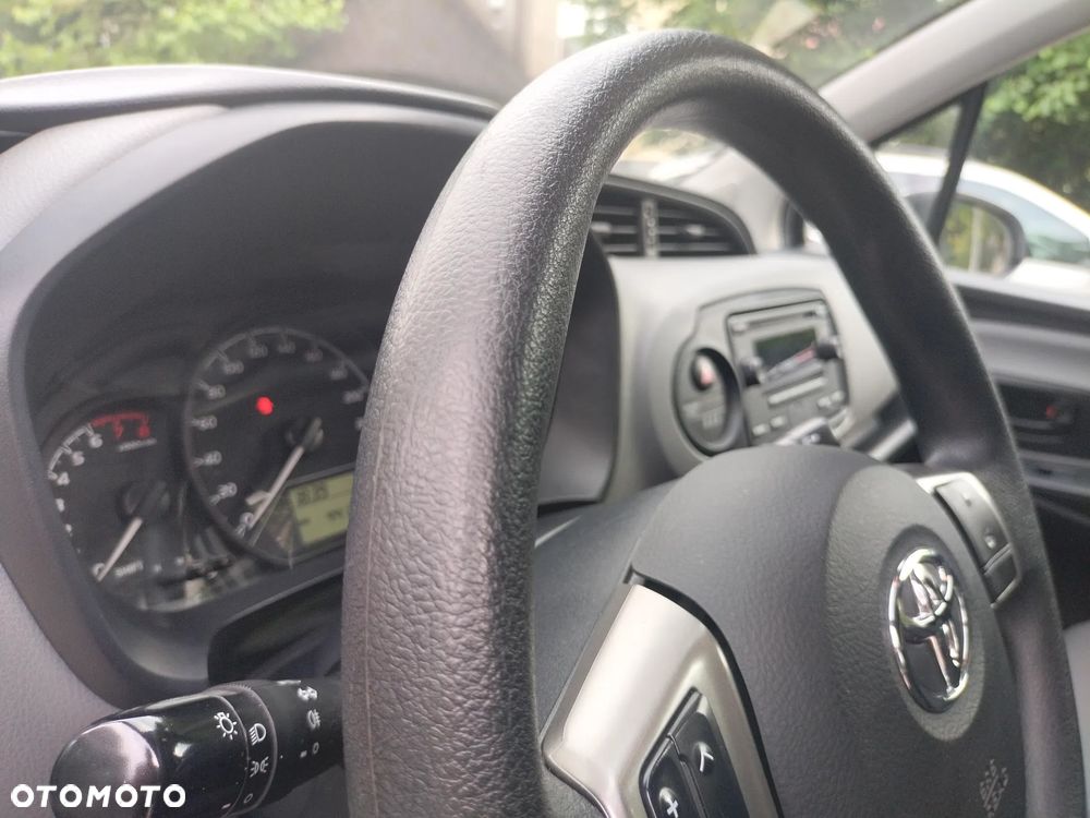 Toyota Yaris - 16