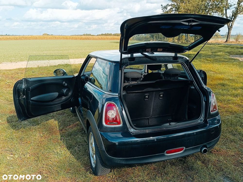 MINI Cooper Standard - 10