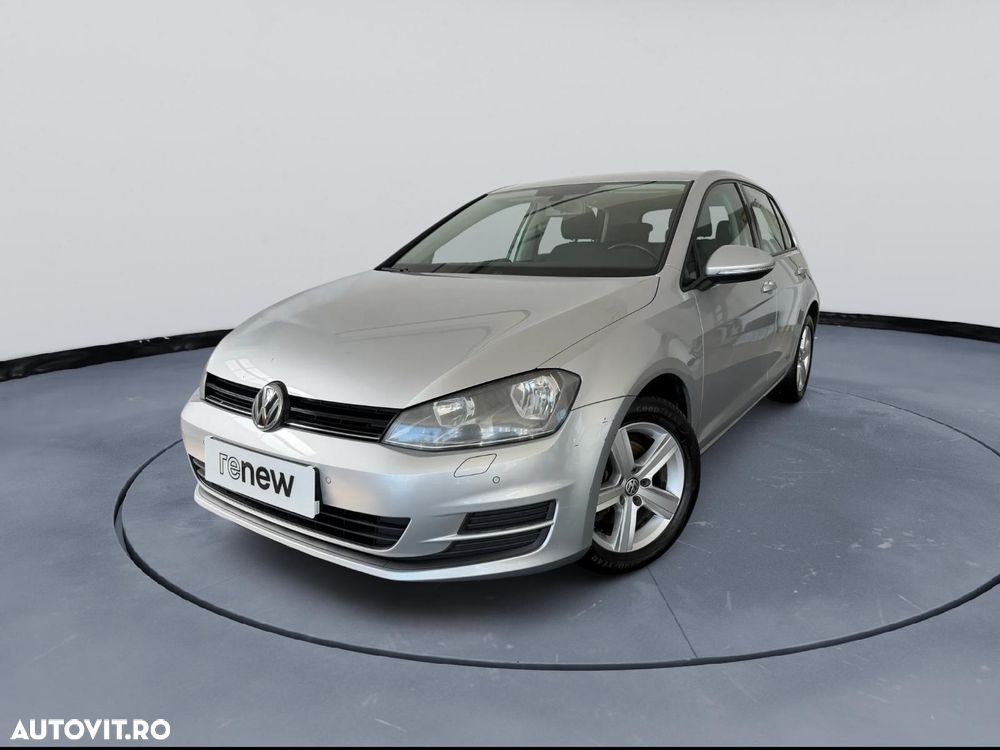 Volkswagen Golf - 2