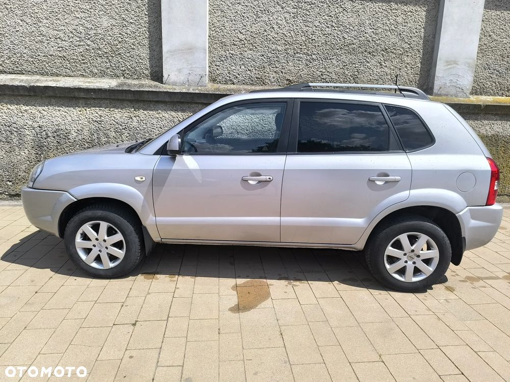 Hyundai Tucson 2.0 2WD GLS - 3