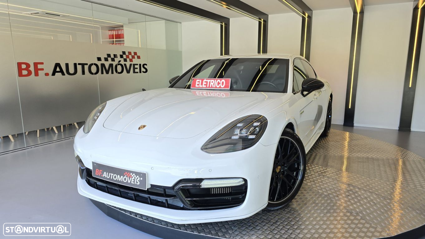 Porsche Panamera 4 E-Hybrid - 18