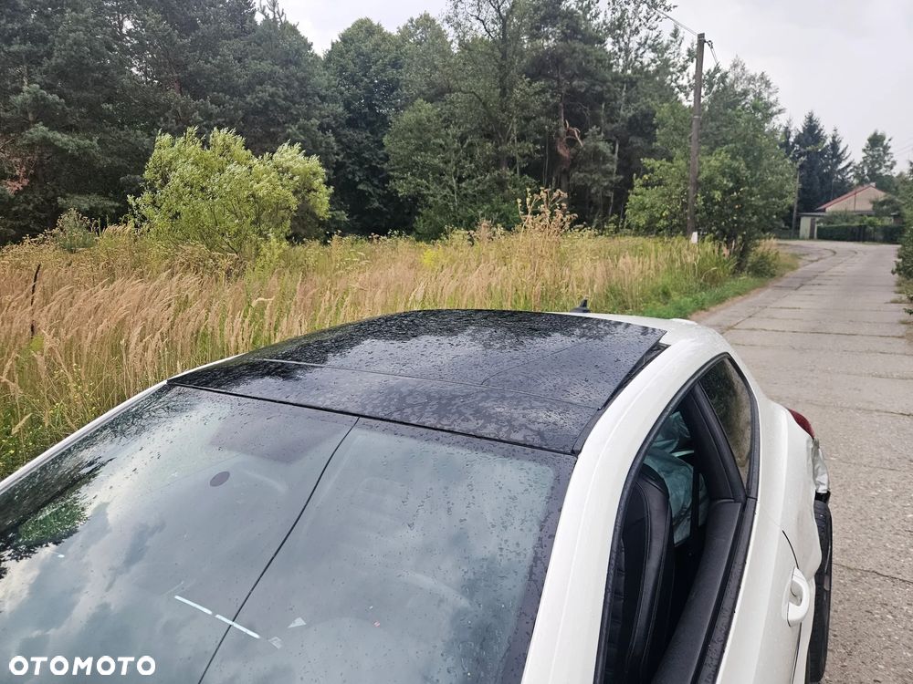 Volkswagen Scirocco 2.0 TSI DSG - 3