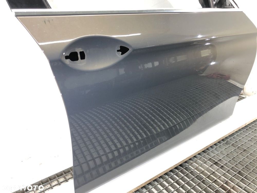 DRZWI PRZÓD PRAWE  BMW 5 (F10) 2009 - 2016 528 i xDrive 180 kW [245 KM] benzyna 2011 - 2016 - 2