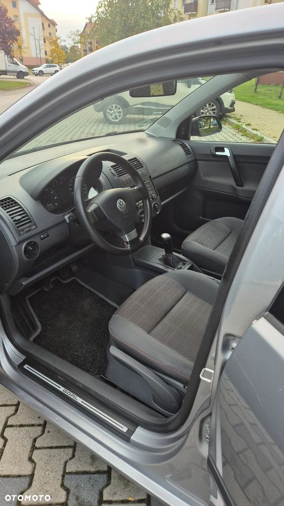 Volkswagen Polo - 5