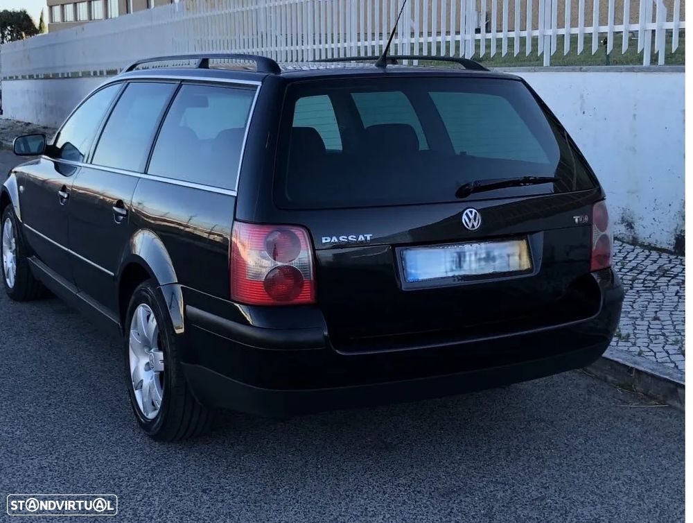 VW Passat 1.9 TDi Confortline 6V - 1