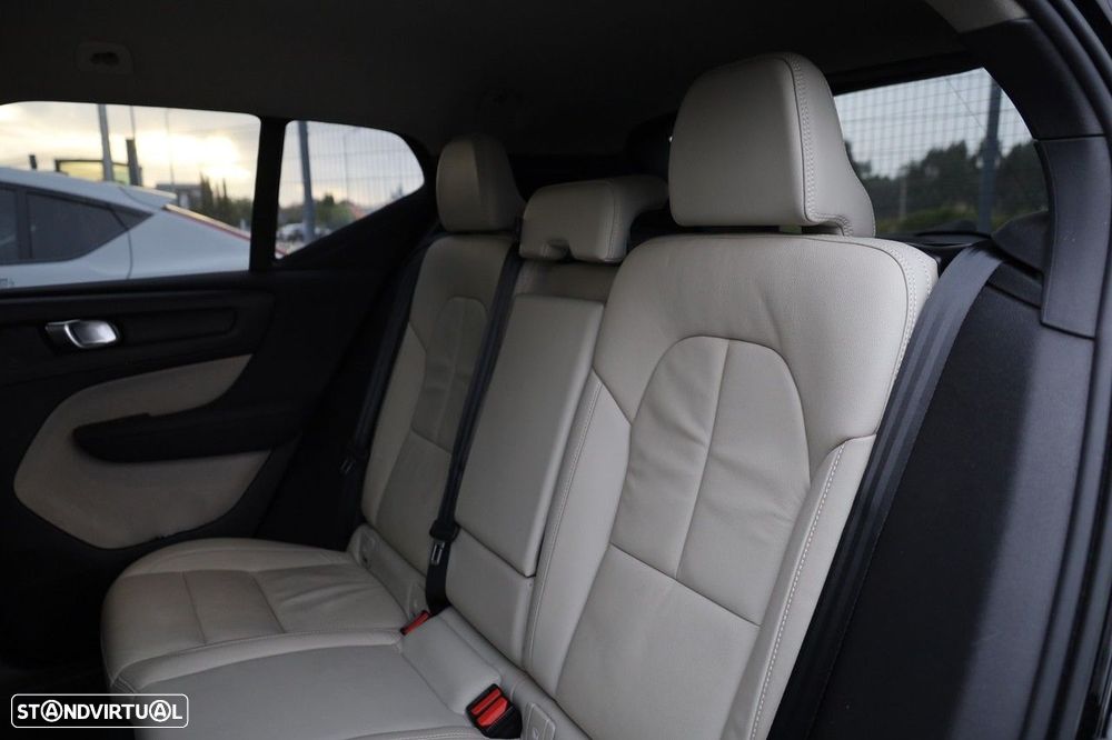 Volvo XC 40 1.5 T5 PHEV Plus Dark - 11