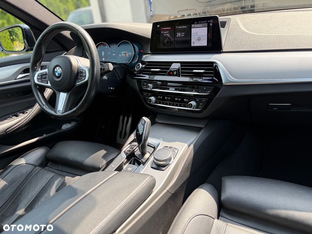 BMW Seria 5 540i xDrive Sport - 9