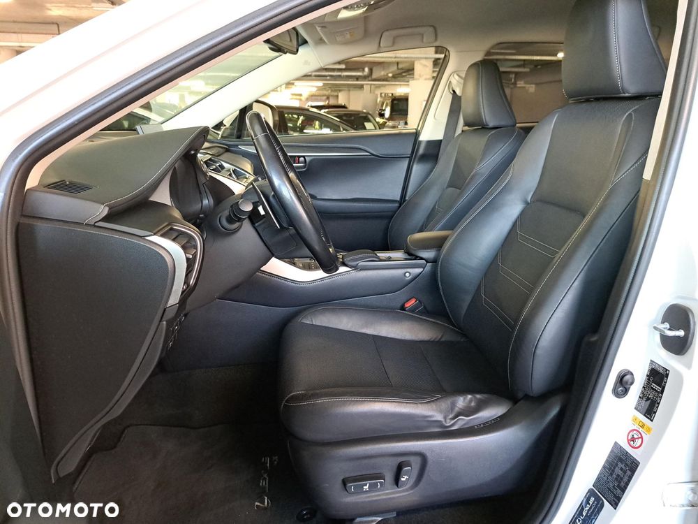 Lexus NX 200t Comfort AWD - 30