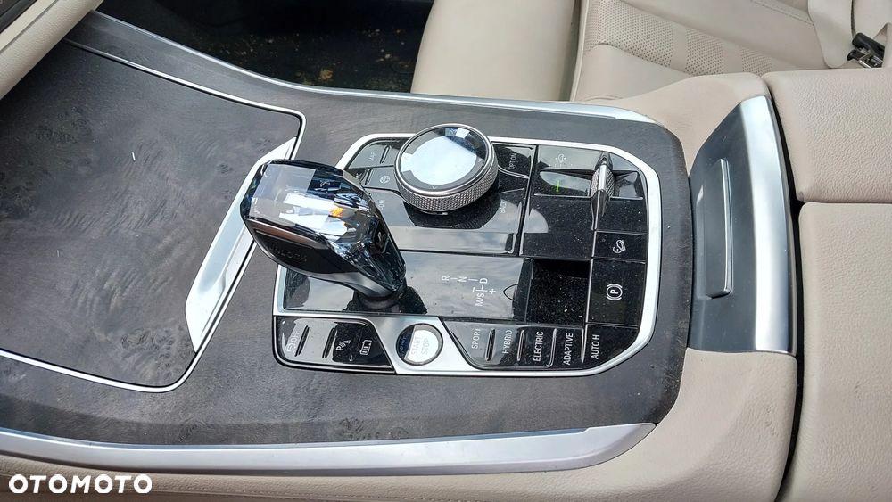 BMW X5 xDrive45e - 11