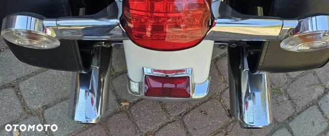 Harley-Davidson Touring Road King - 10