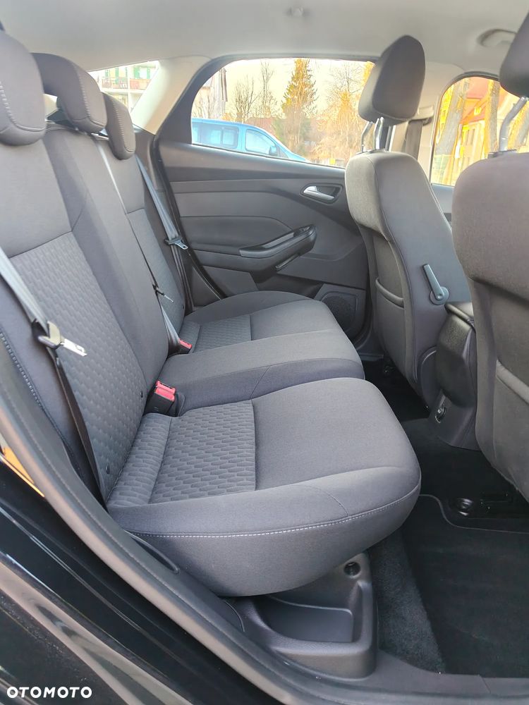 Ford Focus - 12