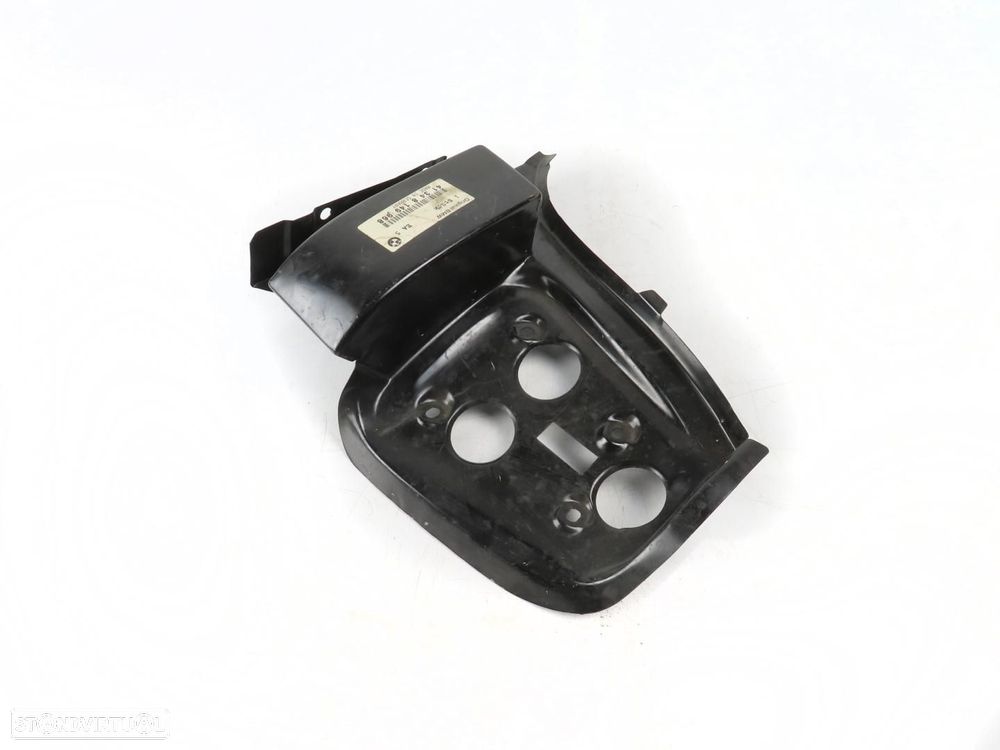 Base de Farolim Direito/Trás Usado / Original BMW 5 Touring (E34) 41348149968 - 1