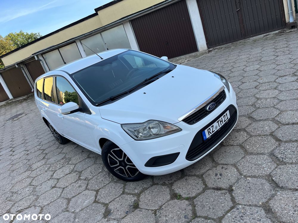 Ford Focus - 37