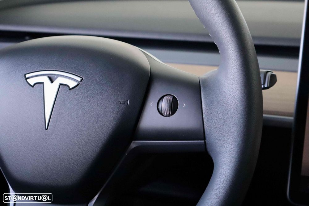 Tesla Model 3 - 19