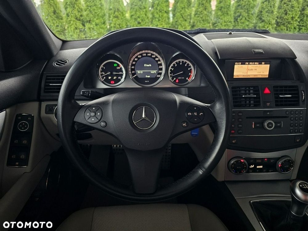 Mercedes-Benz Klasa C - 16