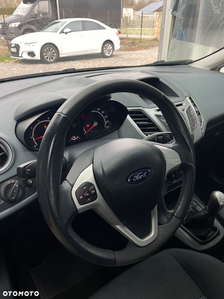 Ford Fiesta 1.4 Gold X - 28