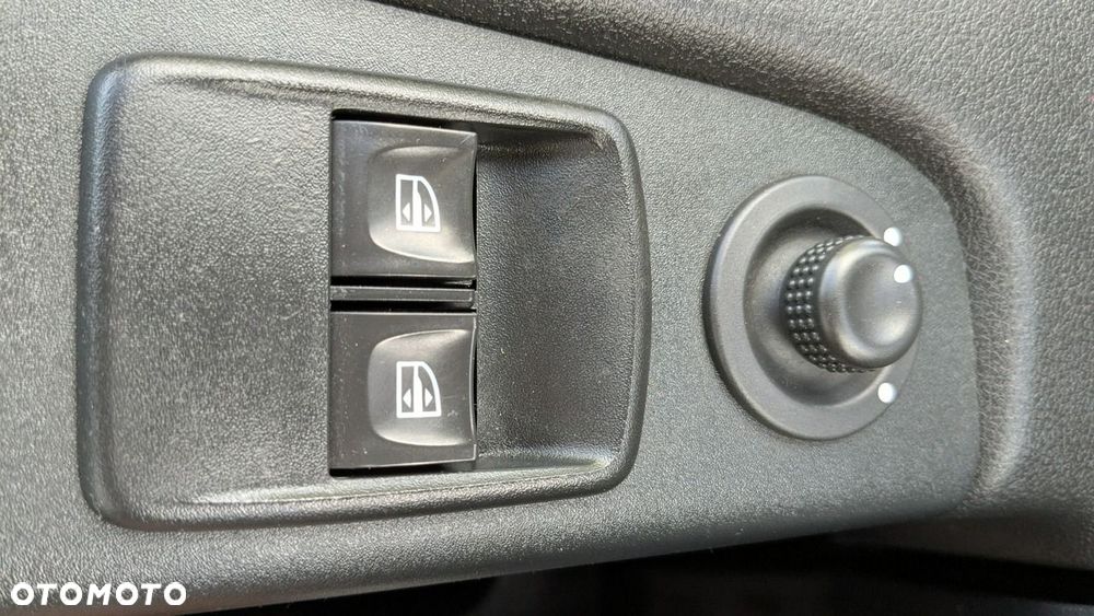 Renault Trafic - 26