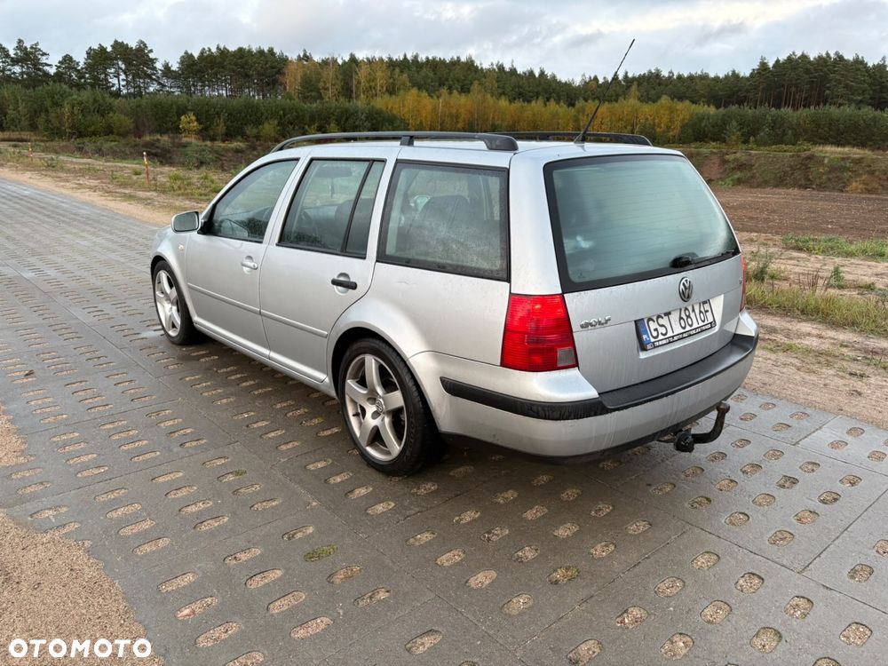 Volkswagen Golf - 4