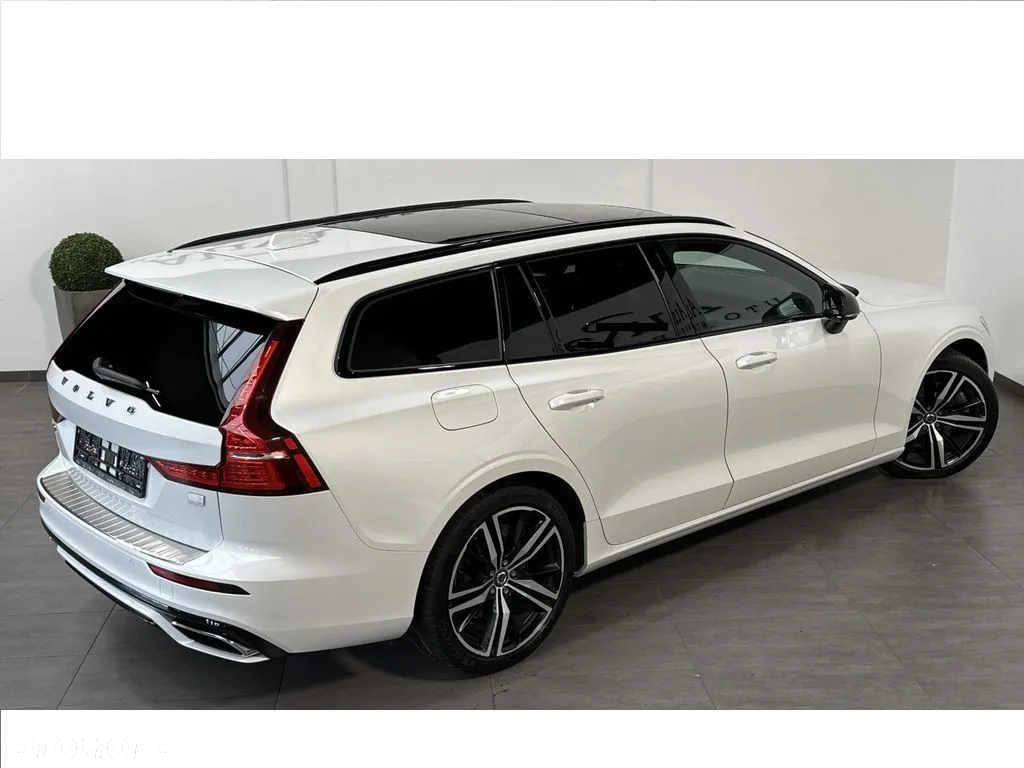 Volvo V60 T6 AWD Recharge Geartronic RDesign - 3