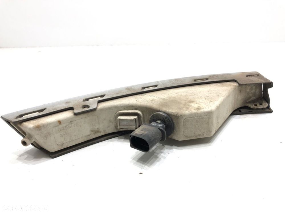 KIERUNKOWSKAZ LEWY PRZÓD  VW PASSAT B6 Variant (3C5) 2005 - 2011 2.0 TDI 103 kW [140 KM] olej - 3