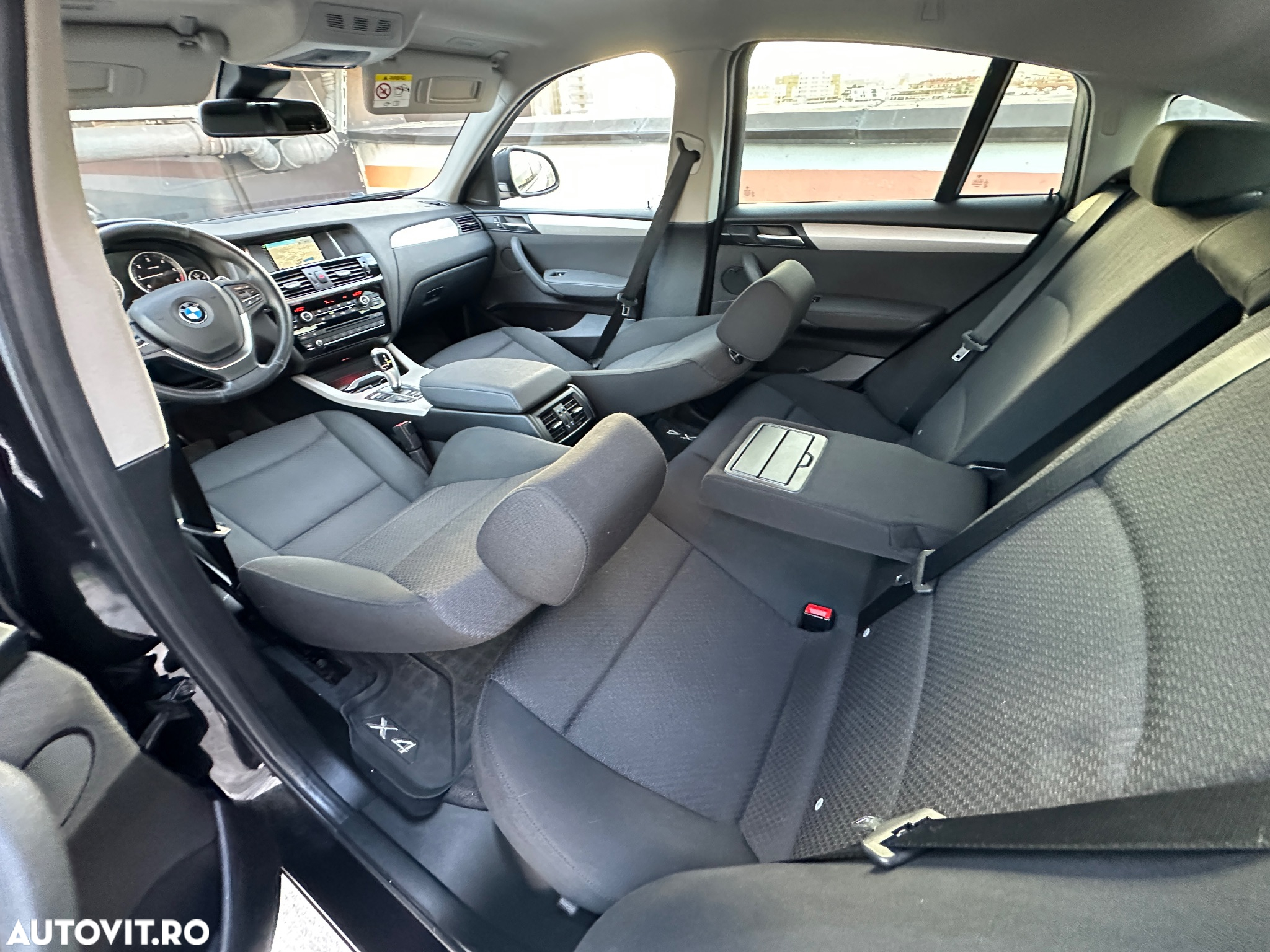 BMW X4 xDrive20d xLine - 12