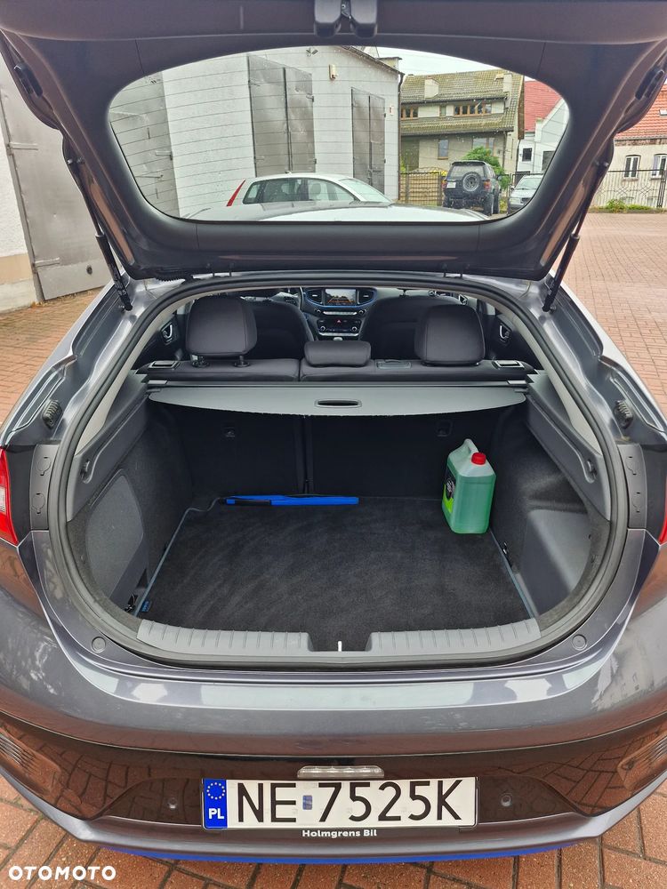 Hyundai IONIQ Hybrid Business - 18
