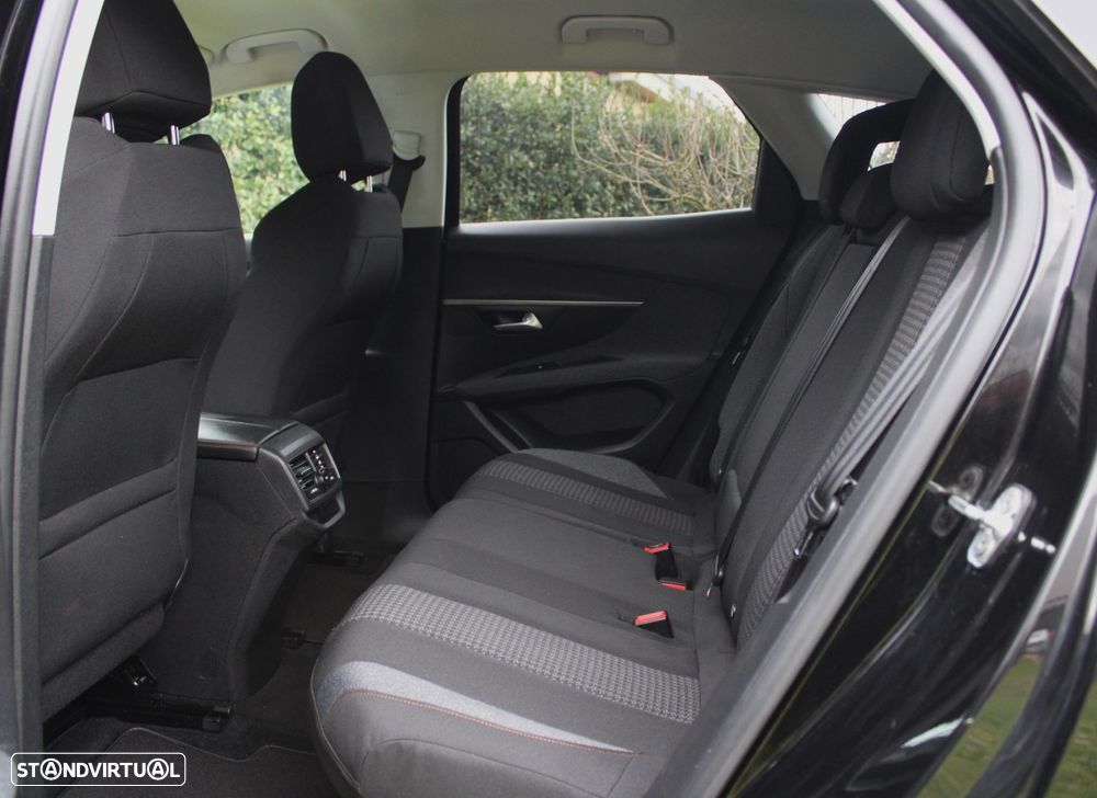 Peugeot 3008 1.2 PureTech Active - 10